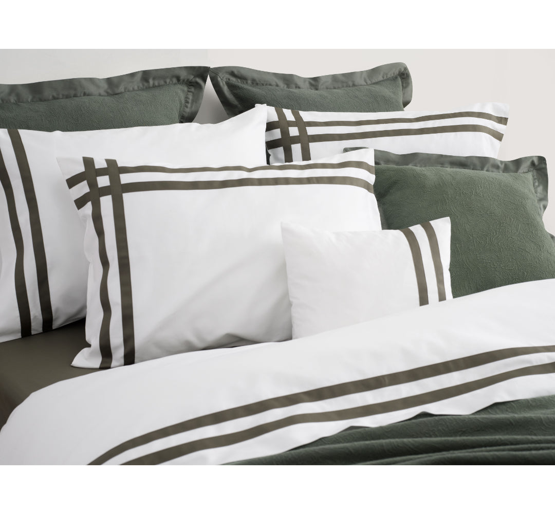 Par de Fronhas Com Fita Cruzada Lusitano