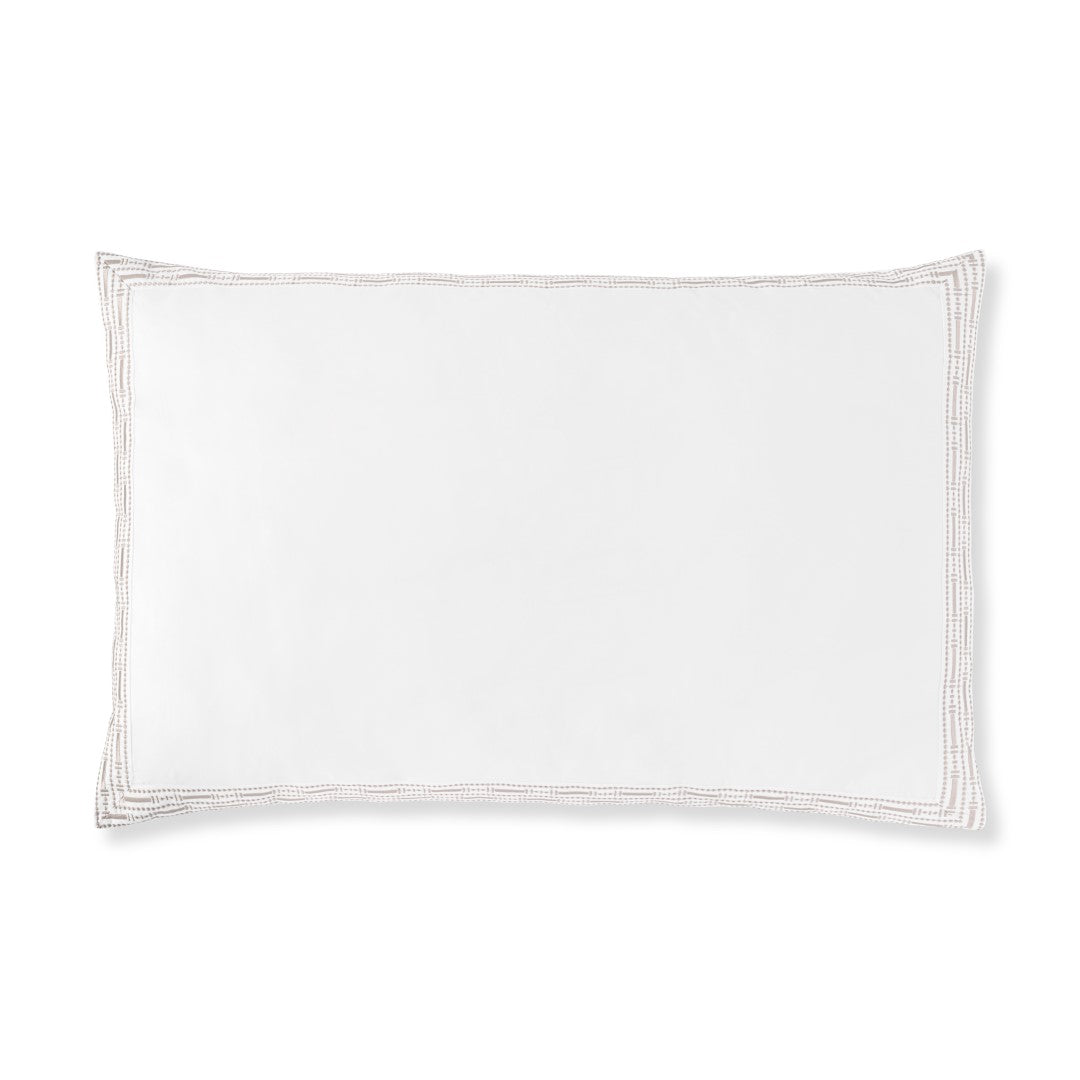 Memória Pillowcase Pair with Embroidery on four Sides